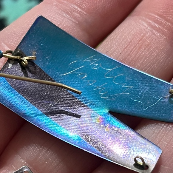 VTG 90’s Coastal Signed Holly Yashi Niobium Dangle Blue Pierced Earrings - Picture 5 of 5